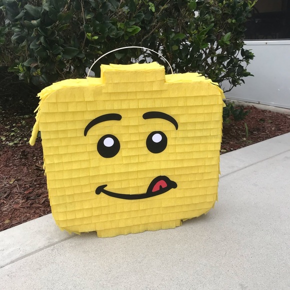 LEGO Piñata - Picture 3 of 4